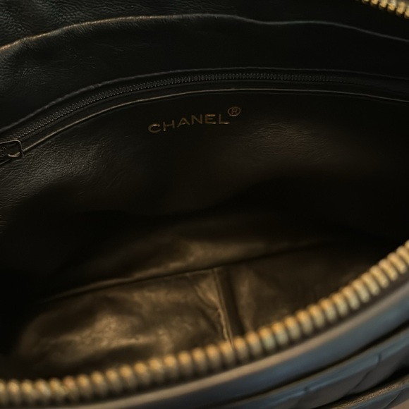 Vintage Chanel Chevron Medium Lambskin Camera Bag by Karl Lagerfeld - Picture 9 of 9